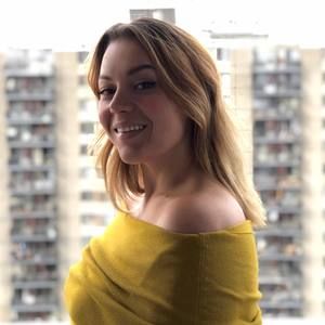 Meet your Posher, Monica